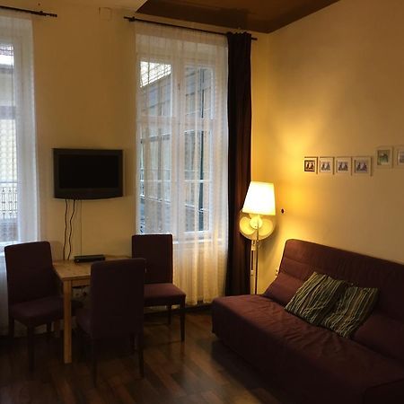 Club Apartments & Rooms Budapest Ngoại thất bức ảnh